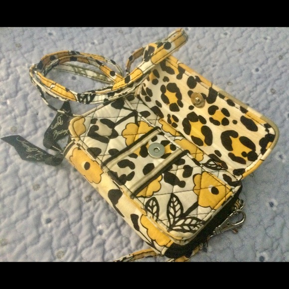 VERA BRADLEY WALLET WRISTLET 💛🖤GREAT CONDITION - Picture 4 of 5